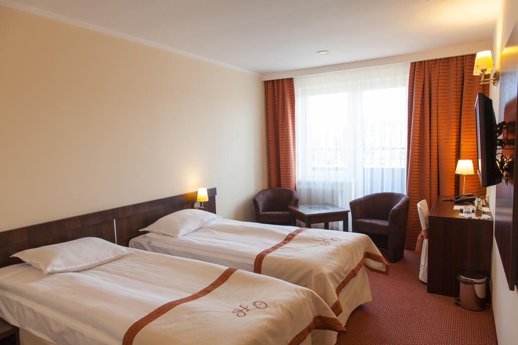 Hotel Ostrawa Wodzisław Śląski Eksteriør bilde